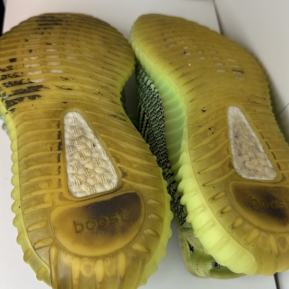 Yeezy Boost 350 Lime Green - Picture 9 of 12